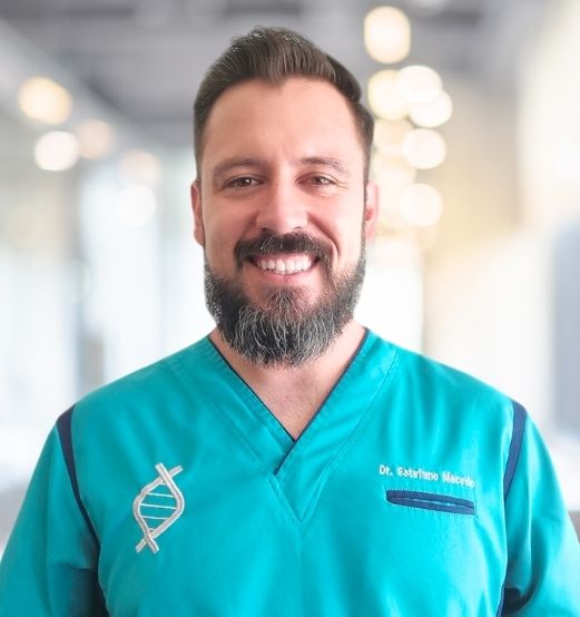 Dr. Estefano Macedo